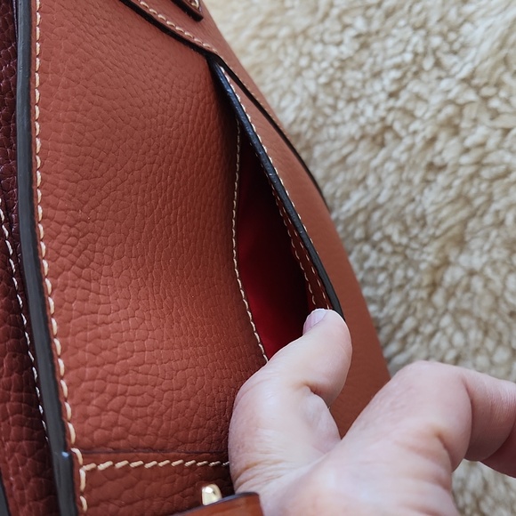 Beautiful Dooney & Bourke Chestnut  Pebbled Leather Lexington Shopper Tote 🤎🎁 - Picture 8 of 17